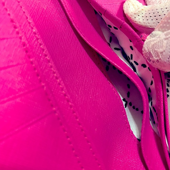 Kate Spade New York Hot Pink Saffiano Leather Snap Bifold Wallet (GUC) - Picture 11 of 12